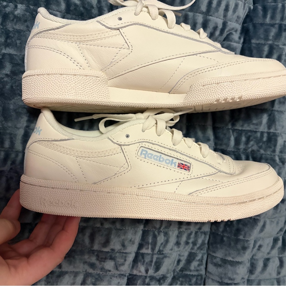 Reebok club c vintage Off-White Leather Sneakers